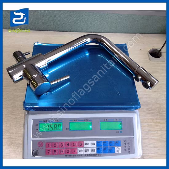 깨끗한 물 흐름을 위한 필터 탭이 있는 3방향 주방 수전